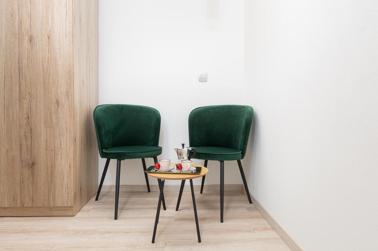 Apartment Ena Near Pula Amphitheater Пула Экстерьер фото
